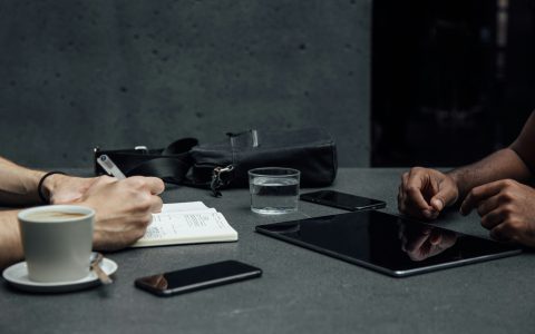事業承継とは？種類や流れ、進め方のポイントまでわかりやすく解説します