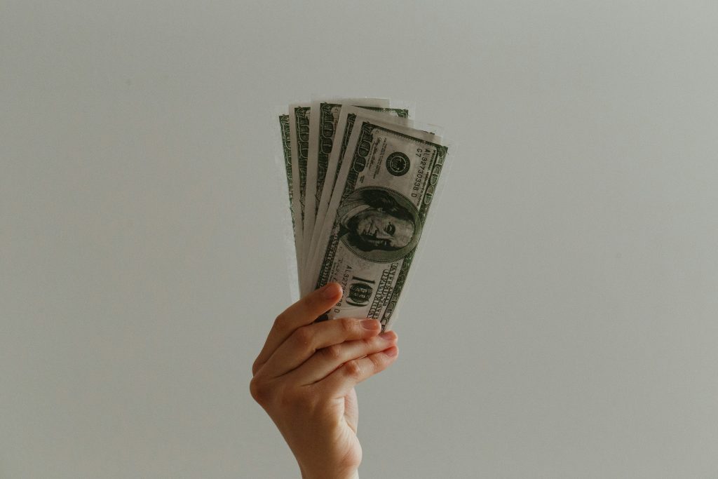 会社の休眠中に発生する税金と維持費用の内訳